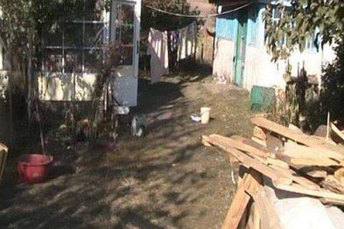 «Герои АТО» зарезали пенсионеров за 200 гривен и садовый шланг   «Герои АТО» зарезали пенсионеров за 200 гривен и садовый шланг