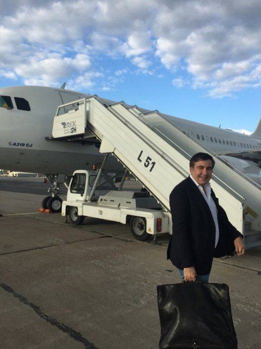 Одессы хватило на полгода: «Миша, ты всех достал. Даже в 90-х такого не было» Одессы хватило на полгода: «Миша, ты всех достал. Даже в 90-х такого не было»