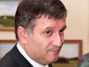 Это вам не «Азиров»: настоящий патриот Аваков судится за право не говорить на украинском языке Это вам не «Азиров»: настоящий патриот Аваков судится за право не говорить на украинском языке