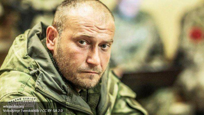 Ярош отрекся от «Правого сектора», чтобы не быть «свадебным генералом» Ярош отрекся от «Правого сектора», чтобы не быть «свадебным генералом»