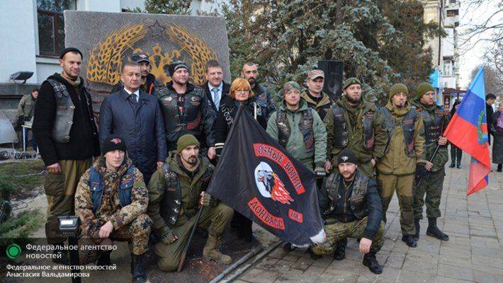 «Ночные волки» подарили Луганску символ свободы «Ночные волки» подарили Луганску символ свободы
