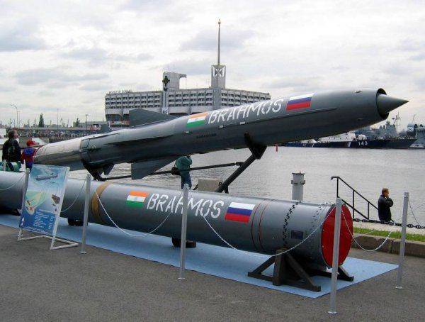 Факты. Смогут ли русские новейшим оружием победить американскую армию? Факты. Смогут ли русские новейшим оружием победить американскую армию?