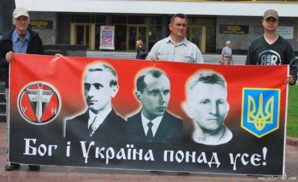 Нацизм по-украински — 3. Кто заказал это блюдо и кому его употреблять? Нацизм по-украински — 3. Кто заказал это блюдо и кому его употреблять?