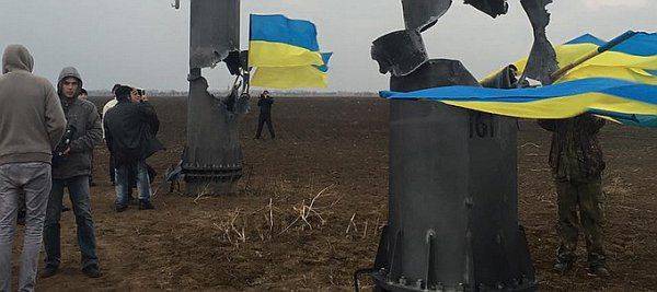 Чубаров и Джемилев: Почему Порошенко их поматросит и бросит Чубаров и Джемилев: Почему Порошенко их поматросит и бросит