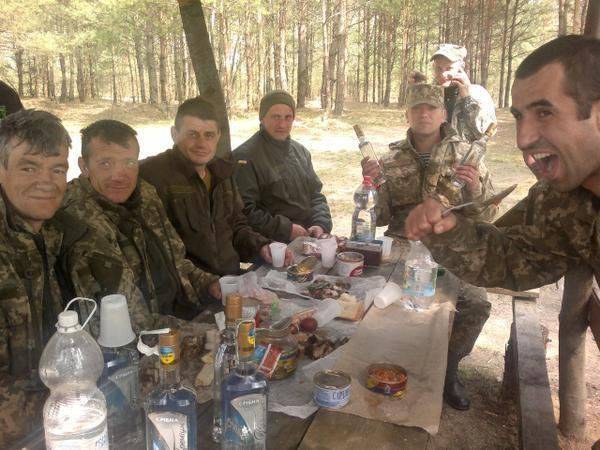 Армия алкоголиков и мародеров: Украинское войско глазами очевидца Армия алкоголиков и мародеров: Украинское войско глазами очевидца