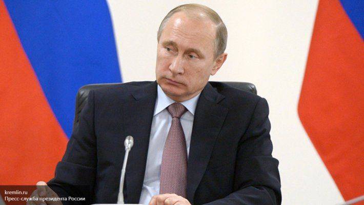 Путин: ЕК требует невозможного по зоне свободной торговли с Украиной Путин: ЕК требует невозможного по зоне свободной торговли с Украиной