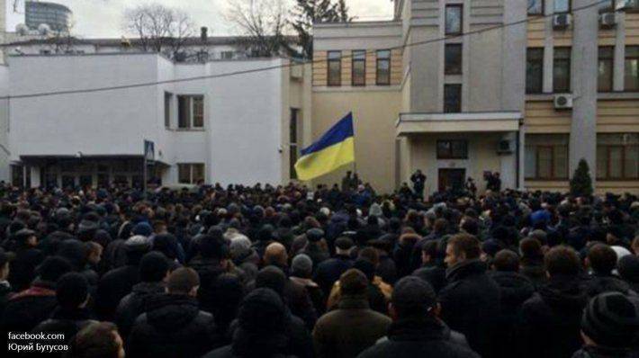 Порошенко и Яценюк способны отправить Украину в тартарары — политолог Порошенко и Яценюк способны отправить Украину в тартарары — политолог