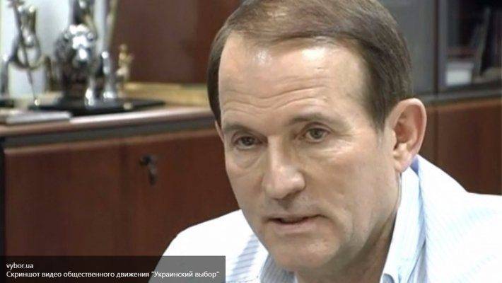 Медведчук: Порошенко хватается за последнюю соломинку — МВФ Медведчук: Порошенко хватается за последнюю соломинку — МВФ