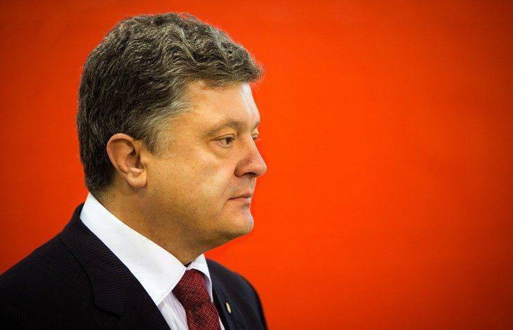Эксперт: Пётр Порошенко выводит миллиарды с Украины за рубеж Эксперт: Пётр Порошенко выводит миллиарды с Украины за рубеж