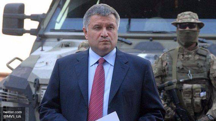 Аваков призвал СНБО разобраться с «захватом» Коминтерново Аваков призвал СНБО разобраться с «захватом» Коминтерново