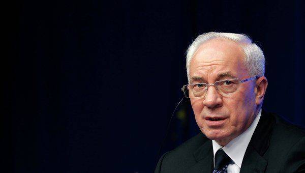 Азаров рассказал об "уникальных по ущербу достижениях" Киева Азаров рассказал об "уникальных по ущербу достижениях" Киева