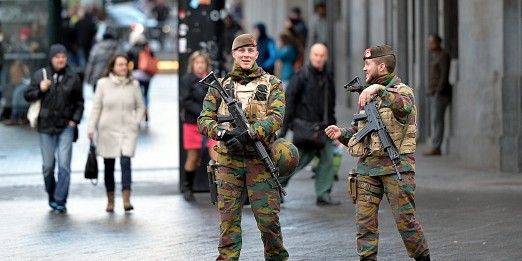 Бельгийские силовики устроили оргию во время антитеррористической спецоперации Бельгийские силовики устроили оргию во время антитеррористической спецоперации