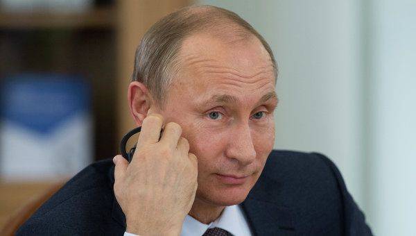 Путин на Новый год подарил девочке из Курска лабрадора Путин на Новый год подарил девочке из Курска лабрадора