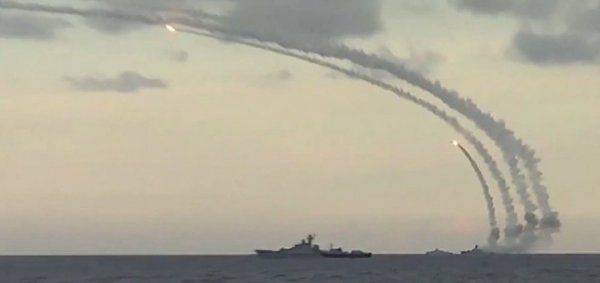 Россия и сирийские войска планируют блокировать границу с Турцией Россия и сирийские войска планируют блокировать границу с Турцией