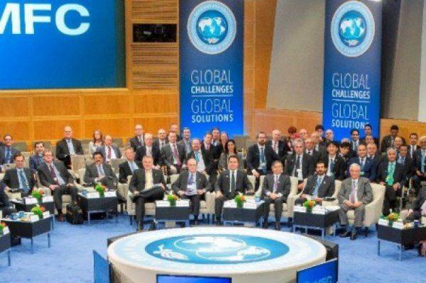 Нож в спину Украины от МВФ, или Три дня до дефолта Нож в спину Украины от МВФ, или Три дня до дефолта