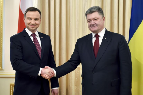 Myśl Polska: Порошенко, Яценюк и Саакашвили для ЕС - пешки в геополитической игре Myśl Polska: Порошенко, Яценюк и Саакашвили для ЕС - пешки в геополитической игре