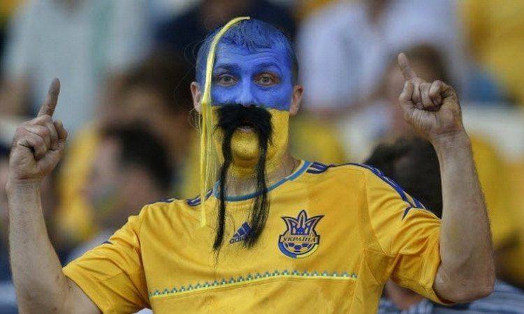 Украина не собирается выплачивать долги за Евро-2012 в 2016 году Украина не собирается выплачивать долги за Евро-2012 в 2016 году