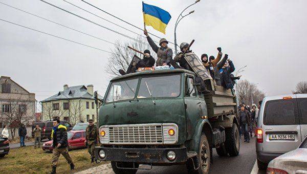 Украинская смердяковщина: от революции к массовому бандитизму Украинская смердяковщина: от революции к массовому бандитизму