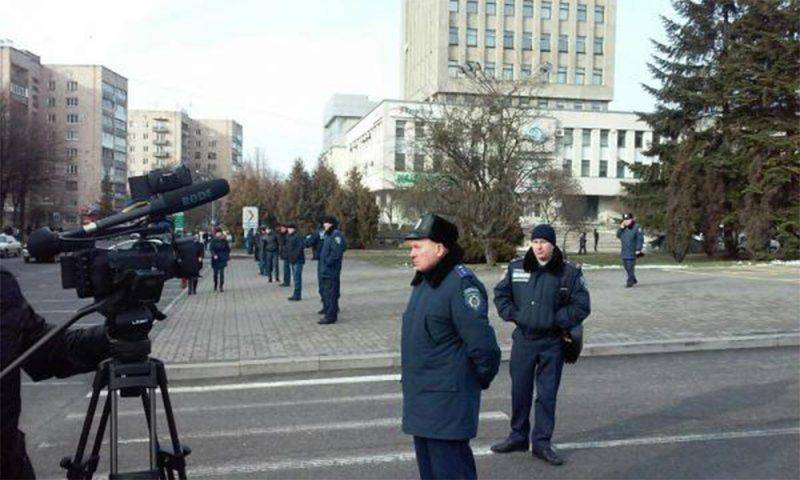 Как охраняют Порошенко (ФОТО) Как охраняют Порошенко (ФОТО)