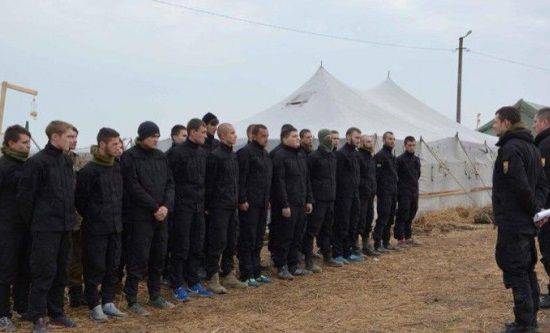 Полк «Азов» начал борьбу с сепаратизмом в Херсонской области Полк «Азов» начал борьбу с сепаратизмом в Херсонской области