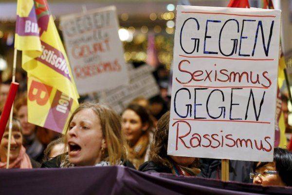 Генриетта Рекер посоветовала жительницам Кельна изменить свое поведение, чтобы избежать изнасилования Генриетта Рекер посоветовала жительницам Кельна изменить свое поведение, чтобы избежать изнасилования