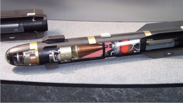 Американская сверхточная ракета Hellfire после учений НАТО в Европе по ошибке оказалась на Кубе  Американская сверхточная ракета Hellfire после учений НАТО в Европе по ошибке оказалась на Кубе