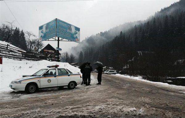 Новые подробности резни на закарпатском курорте: в Правом секторе подтвердили участие в инциденте своих боевиков  Новые подробности резни на закарпатском курорте: в Правом секторе подтвердили участие в инциденте своих боевиков