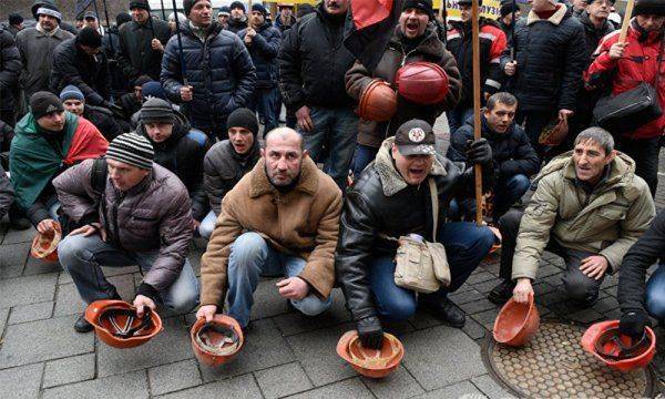 Блокирована одна из дорог на Польшу Блокирована одна из дорог на Польшу