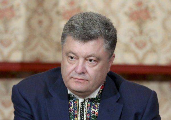 Порошенко панически опасается Международного уголовного суда за Донбасс Порошенко панически опасается Международного уголовного суда за Донбасс
