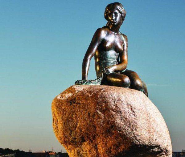 Дания: принят закон об обязательном раздевании беженцев Дания: принят закон об обязательном раздевании беженцев