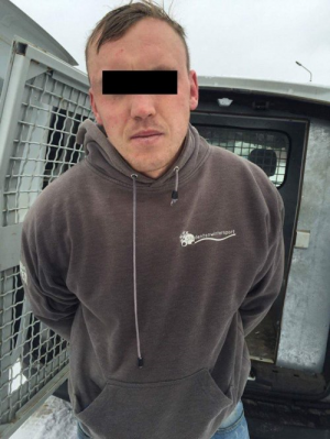 «Правосеки» напали на своего спонсора, дававшие деньги на борьбу с Донбассом «Правосеки» напали на своего спонсора, дававшие деньги на борьбу с Донбассом