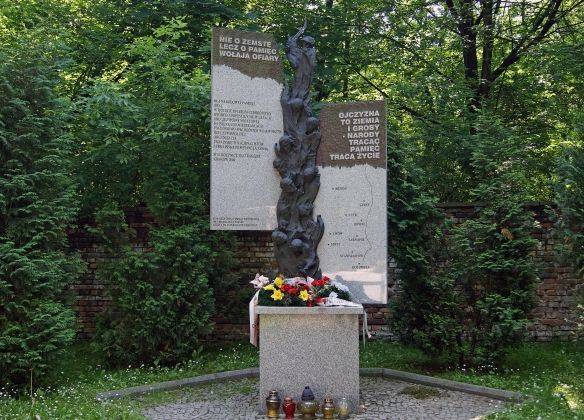 Геноцид в Польше: «Нет-нет, ты не понимаешь, что это за люди» Геноцид в Польше: «Нет-нет, ты не понимаешь, что это за люди»