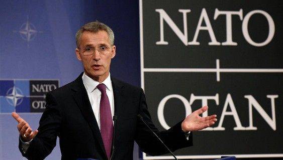 Генсек НАТО призвал Россию публиковать в интернете расписание военных учений Генсек НАТО призвал Россию публиковать в интернете расписание военных учений