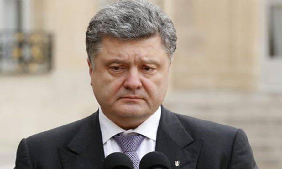 Порошенко посетил премьеру фильма «Дебальцевская операция» Порошенко посетил премьеру фильма «Дебальцевская операция»