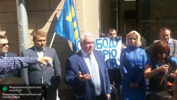 Олейник: Раз Украина – Русь и Россия, то пусть и живет по российским законам Олейник: Раз Украина – Русь и Россия, то пусть и живет по российским законам