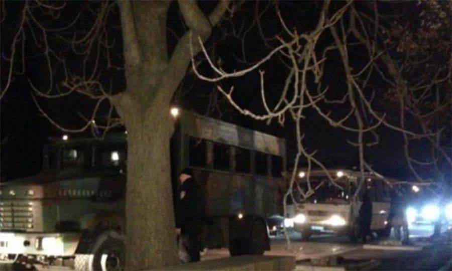 В центр Киева прибыли боевые подразделения Нацгвардии В центр Киева прибыли боевые подразделения Нацгвардии