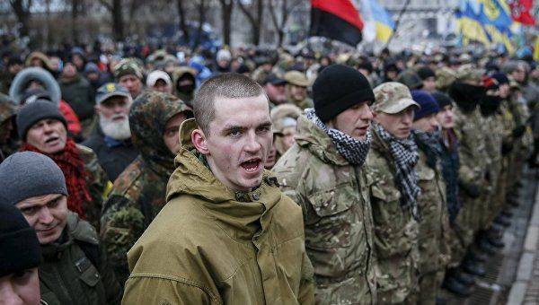 СМИ: радикалам, занявшим отель в Киеве, поставили ультиматум СМИ: радикалам, занявшим отель в Киеве, поставили ультиматум