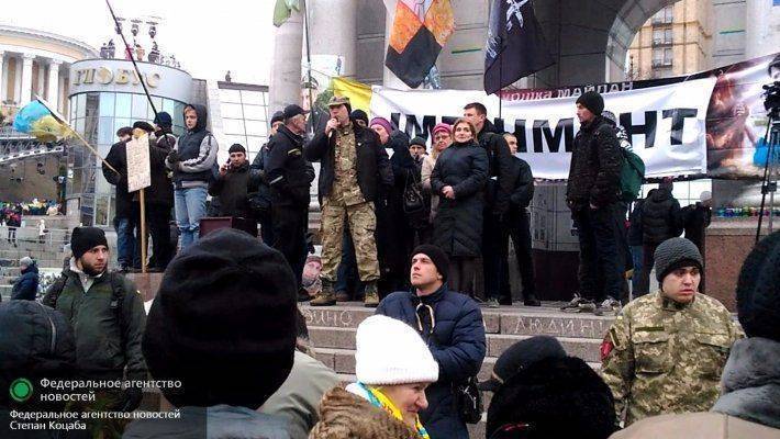 Раскол «третьего Майдана»: революция замерла в ожидании вече Раскол «третьего Майдана»: революция замерла в ожидании вече