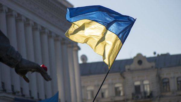 В Киеве проходит митинг украинских дальнобойщиков В Киеве проходит митинг украинских дальнобойщиков