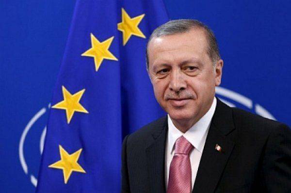 Эрдоган цинично шантажирует Меркель и грозит новым османским вторжением Эрдоган цинично шантажирует Меркель и грозит новым османским вторжением