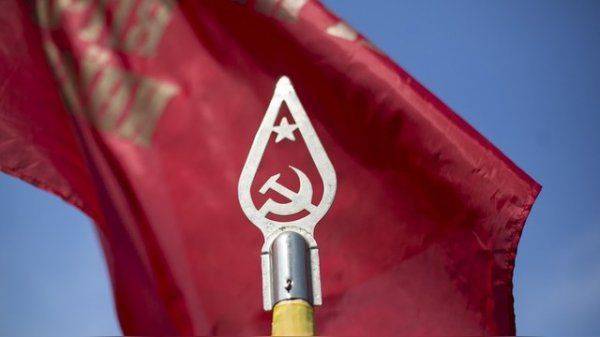 Вести: Украинцы готовятся к 23 февраля, несмотря на запрет Киева Вести: Украинцы готовятся к 23 февраля, несмотря на запрет Киева