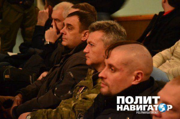 Яценюк и Аваков запускают новый проект и выводят на улицы Киева боевиков  Яценюк и Аваков запускают новый проект и выводят на улицы Киева боевиков