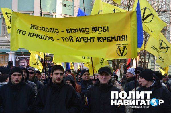 Яценюк и Аваков запускают новый проект и выводят на улицы Киева боевиков  Яценюк и Аваков запускают новый проект и выводят на улицы Киева боевиков