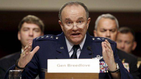 Главком НАТО: Россия сама решила стать врагом США Главком НАТО: Россия сама решила стать врагом США