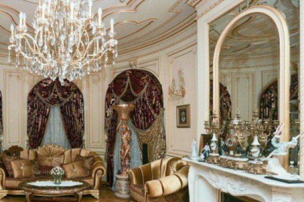 «Гидные» мародеры: британская газета показала, как революционеры воруют унитазы и паркет из дома экс-прокурора Пшенки «Гидные» мародеры: британская газета показала, как революционеры воруют унитазы и паркет из дома экс-прокурора Пшенки