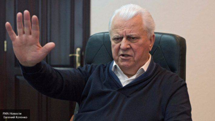 Кравчук объяснил, почему Януковичу нельзя возвращаться на Украину Кравчук объяснил, почему Януковичу нельзя возвращаться на Украину