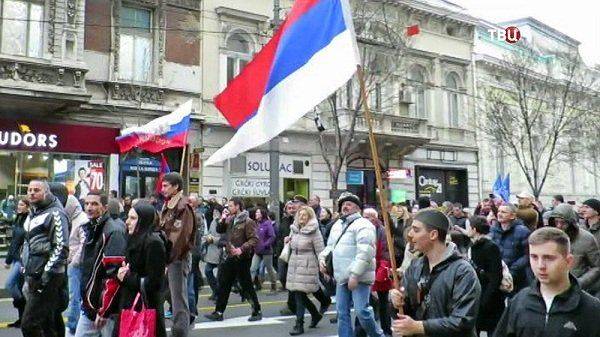 Сербов пытаются загнать в НАТО Сербов пытаются загнать в НАТО