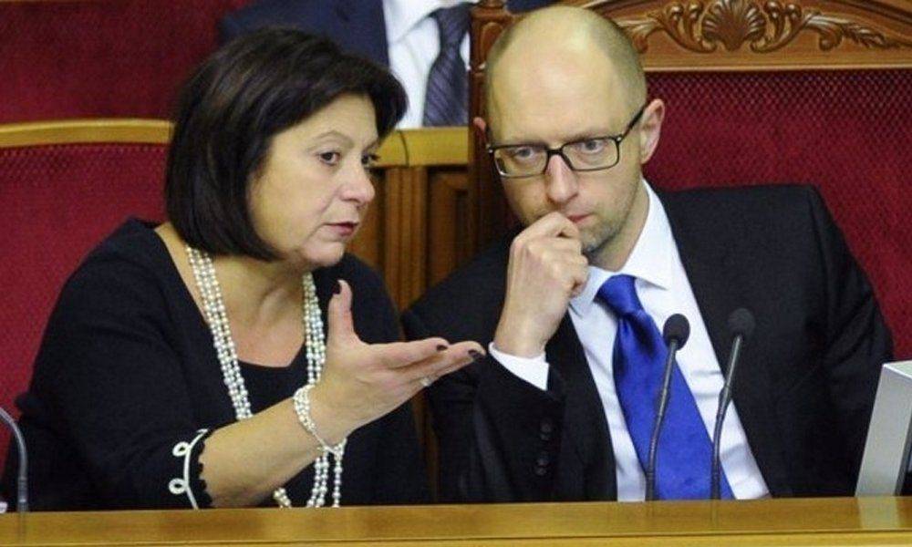 Подарок Яресько к 8 марта - должность Яценюка Подарок Яресько к 8 марта - должность Яценюка