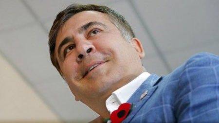 Саакашвили: Яценюк продолжает жить в параллельном измерении Саакашвили: Яценюк продолжает жить в параллельном измерении