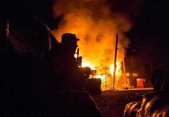 «Пока ВСУ захватывают „серую зону“, ДНР играет в миротворцев и скатывается в никуда» «Пока ВСУ захватывают „серую зону“, ДНР играет в миротворцев и скатывается в никуда»
